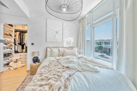 Townhouse de 3 dormitorios No. 129268 5