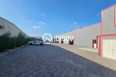 3716.12m² Warehouse in Al Quoz, UAE No. 184965 3