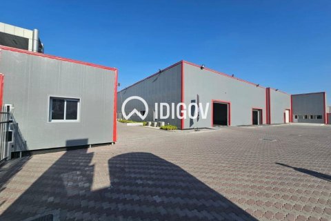 3716.12m² Warehouse in Al Quoz, UAE No. 184965 13