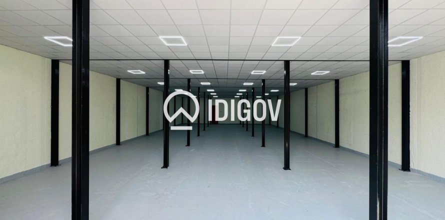 766.45m² Warehouse in Al Quoz Industrial Area, UAE No. 184964