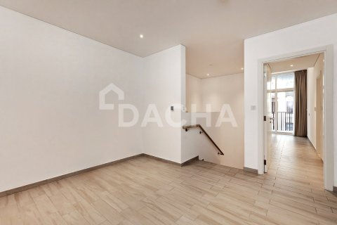 Квартира с 2 спальнями в District 15, ОАЭ №155673 17