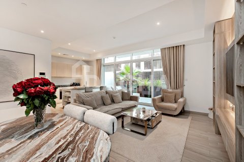 Квартира с 2 спальнями в District 15, ОАЭ №155673 19