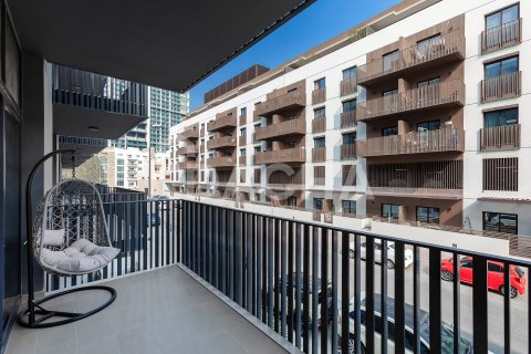 Квартира с 2 спальнями в District 15, ОАЭ №155673 3