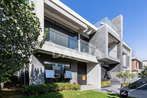 Вилла с 5 спальнями в Nad Al Sheba 1, ОАЭ №155672 5