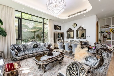 Вилла с 5 спальнями в Nad Al Sheba 1, ОАЭ №155672 18