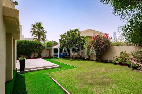4 bedrooms Villa in Meadows, UAE No. 161268 31