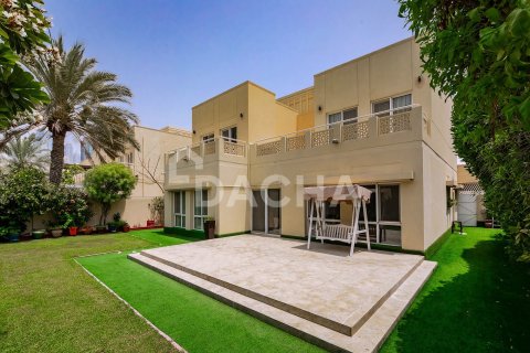 4 bedrooms Villa in Meadows, UAE No. 161268 29