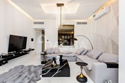 4 bedrooms Villa in Jumeirah Islands, UAE No. 161267 7