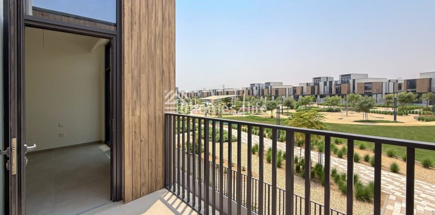 4 bedrooms Townhouse in Mudon, UAE No. 152491