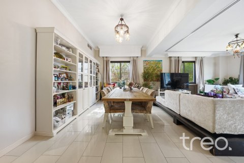 Villa de 3 chambres à Casa, UAE No. 173536 3