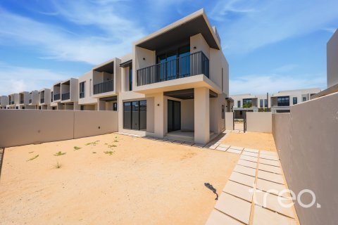 4 bedrooms Townhouse in Dubai, UAE No. 173540