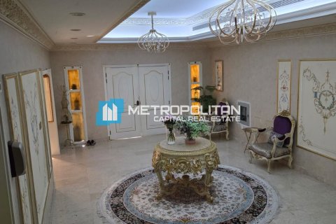 7 bedrooms Villa in Khalifa City, UAE No. 135409 4
