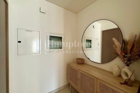 1 bedroom Apartment in Burj Royale, UAE No. 164392 18
