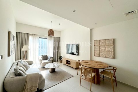 1 bedroom Apartment in Burj Royale, UAE No. 164392 3