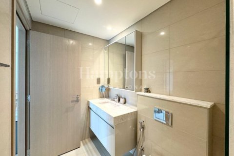 1 bedroom Apartment in Burj Royale, UAE No. 164392 19