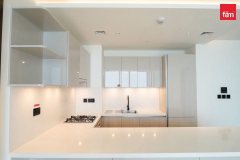 3 bedrooms Apartment in Dubai, UAE No. 210248 5