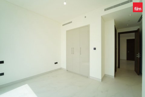 3 bedrooms Apartment in Dubai, UAE No. 210248 8