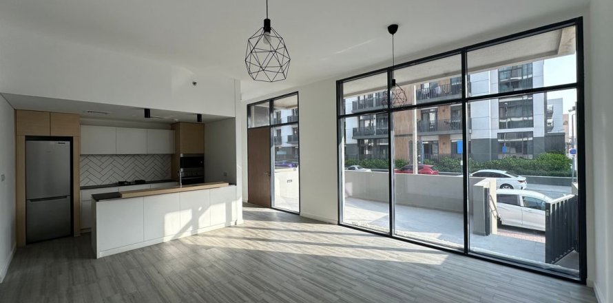 2 bedrooms Apartment in Dubai, UAE No. 148564