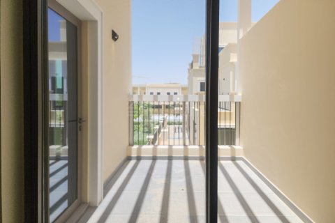 Таунхаус с 4 спальнями в Damac Lagoons, ОАЭ №165025 9