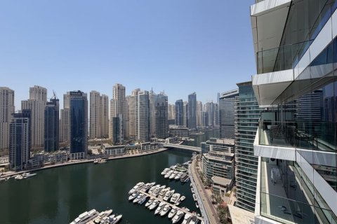 1 bedroom Apartment in Vida Residences Dubai Marina, UAE No. 165028 4