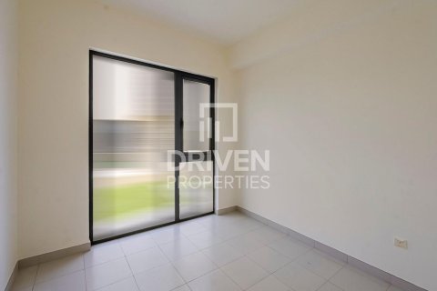 Villa de 4 chambres à EMAAR South, UAE No. 206501 7