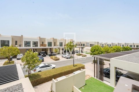 Villa de 4 chambres à EMAAR South, UAE No. 206501