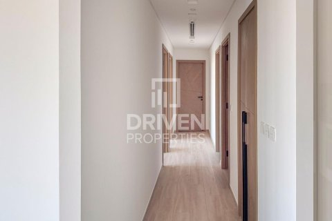 Квартира с 4 спальнями  №122238 10