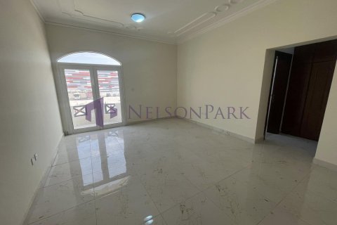 4 bedrooms Villa in Doha, Qatar No. 57214 7
