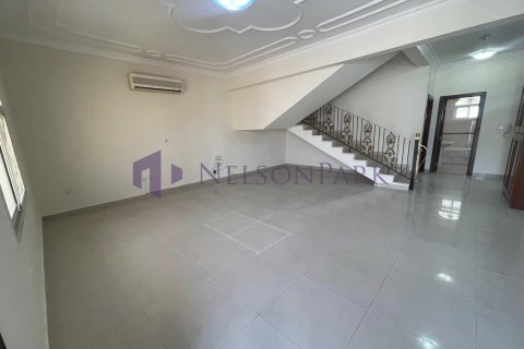 4 bedrooms Villa in Doha, Qatar No. 57214 14