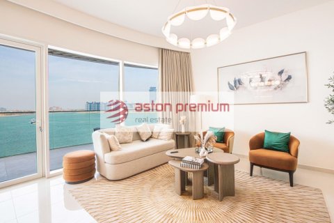 Apartment de 2 dormitorios en EMAAR Beachfront, UAE No. 148396