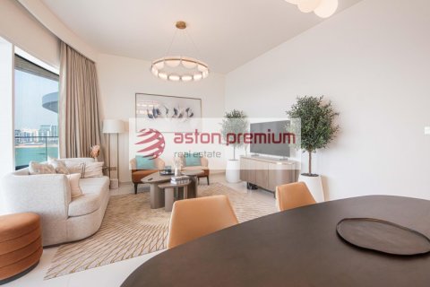 Apartment de 2 dormitorios en EMAAR Beachfront, UAE No. 148396 10