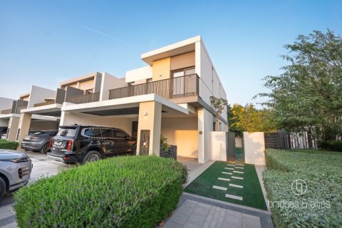 Villa de 4 dormitorios en Tilal Al Ghaf, UAE No. 141078