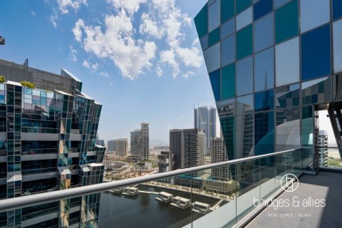 Apartment de 2 dormitorios en Business Bay, UAE No. 141080 11