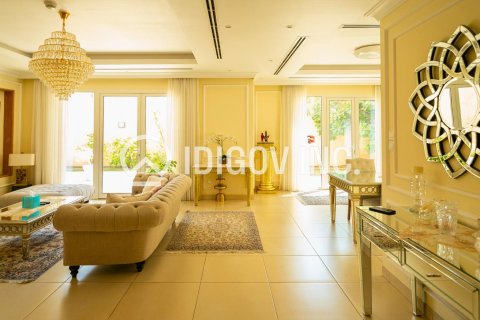 Villa de 3 chambres à Al Barsha, UAE No. 85988 10