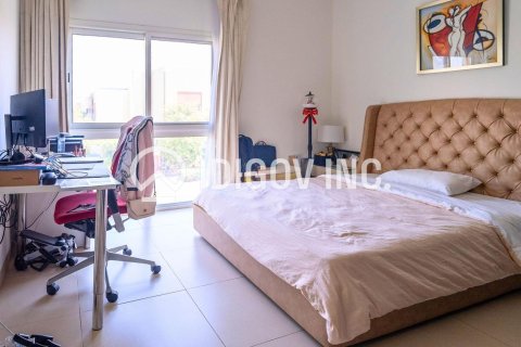 Villa de 3 chambres à Al Barsha, UAE No. 85985 8