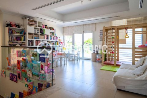 Villa de 3 chambres à Al Barsha, UAE No. 85985 10