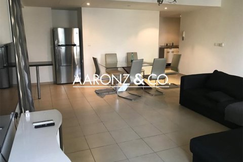 Квартира с 1 спальней в Джумейра Бич Резиденс, ОАЭ №132914 3