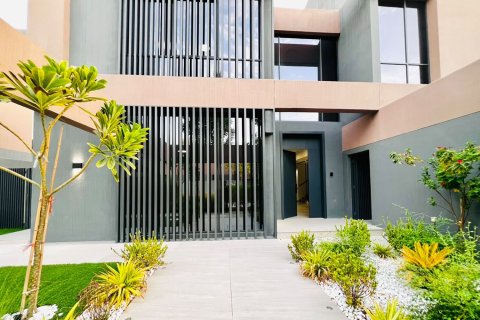 Villa de 5 dormitorios en Tilal City, UAE No. 208774 5