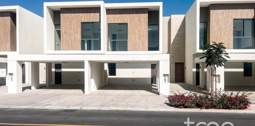 Villa de 3 dormitorios en The Valley, UAE No. 203954