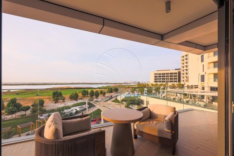 Apartment de 3 dormitorios en  Yas Island, UAE No. 90267 24