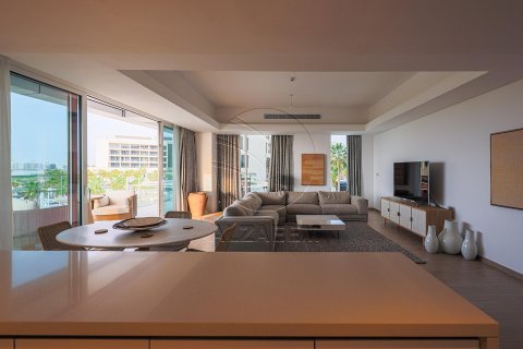 Apartment de 3 dormitorios en  Yas Island, UAE No. 90267 7