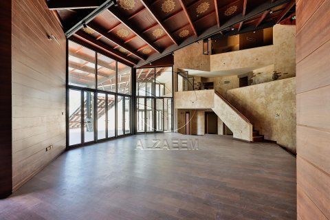 2793m² Villa in Al Mina, UAE No. 90254 1