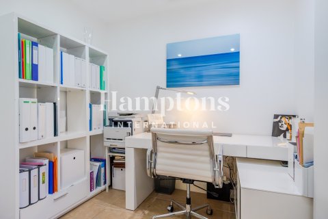 3 bedrooms Apartment in FIVE Palm Jumeirah, UAE No. 144760 12