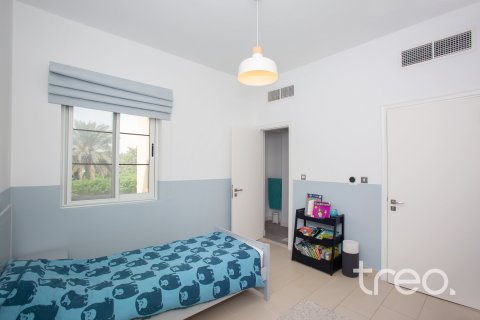 Villa de 4 chambres à Casa, UAE No. 199145 9
