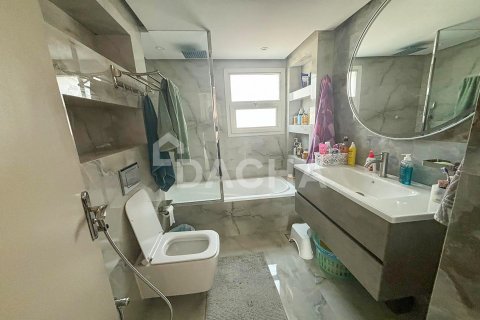 3 bedrooms Townhouse in District 15, UAE No. 155647 12