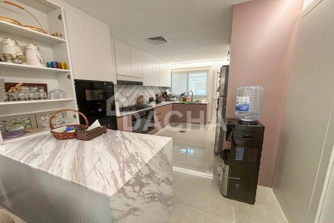 3 bedrooms Townhouse in District 15, UAE No. 155647 8