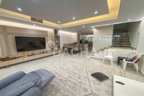 3 bedrooms Townhouse in District 15, UAE No. 155647 9