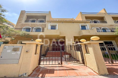 3 bedrooms Townhouse in District 15, UAE No. 155647