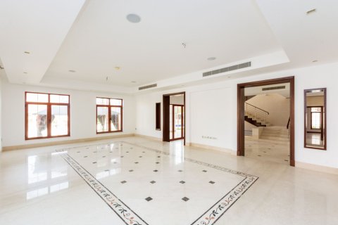 Вилла с 5 спальнями в Jumeirah Islands, ОАЭ №155645 18