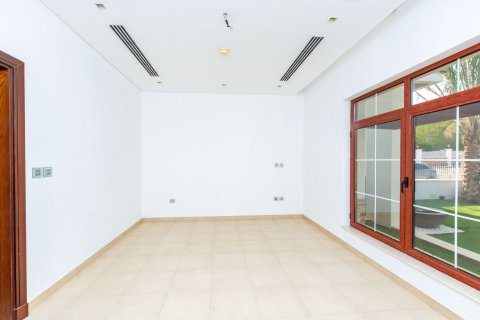 Вилла с 5 спальнями в Jumeirah Islands, ОАЭ №155645 16
